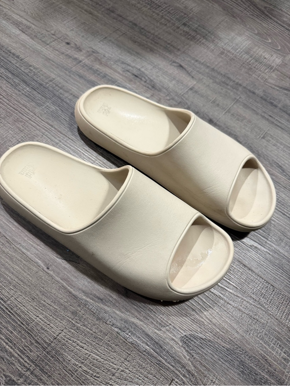 wild fable Cream Open-Toe Slide Sandals